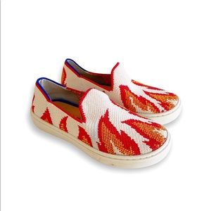Rothy’s youth Flame Sneakers
